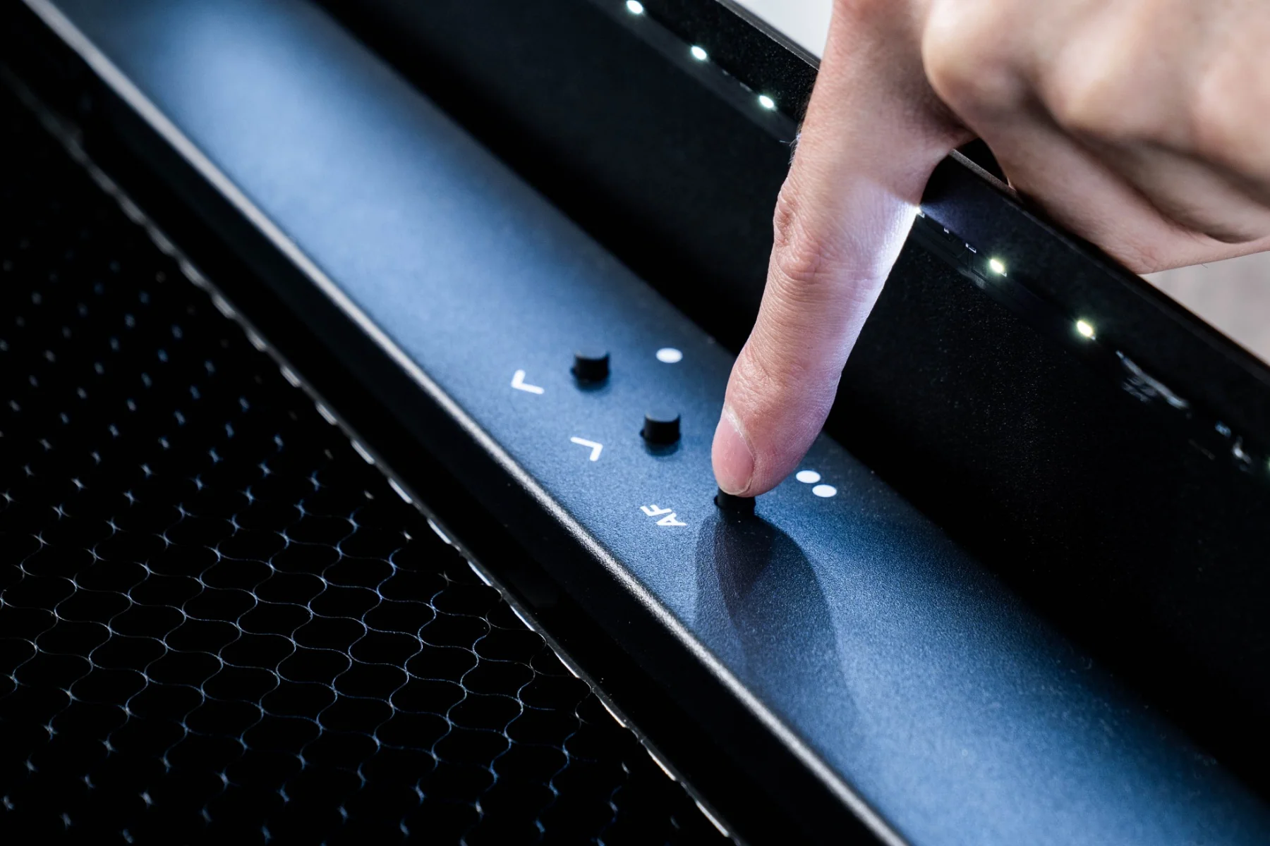 FLUX - HEXA '60W' Desktop CO² Laser Cutter - Image 7