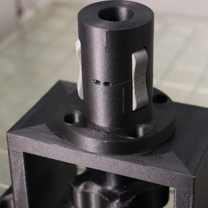 Polymaker - Fiberon™ - PA12-CF10 - Black - 1.75mm - 500g - Image 6